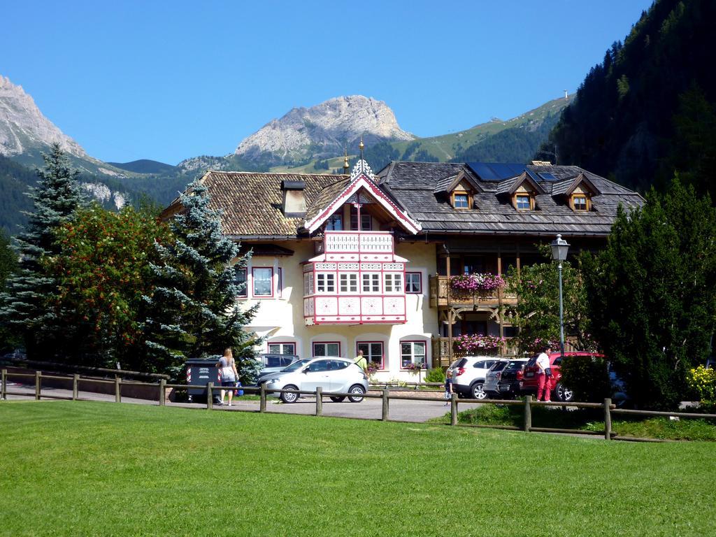 Appartamenti Majon Sotroi Campitello di Fassa Exteriér fotografie
