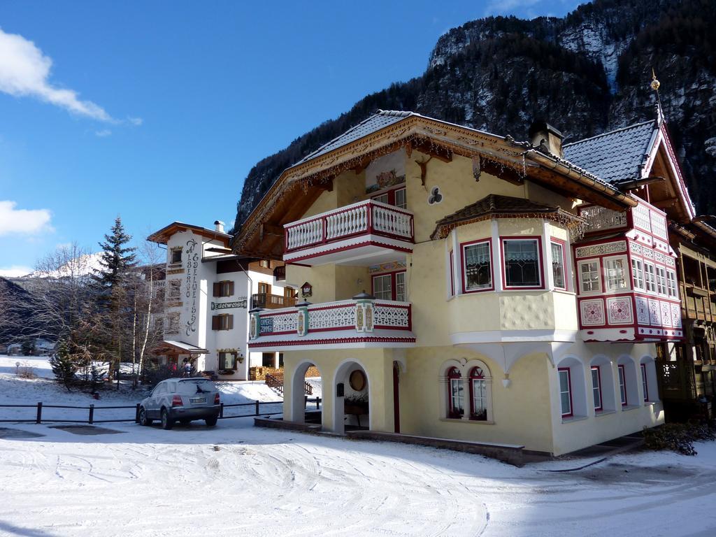 Appartamenti Majon Sotroi Campitello di Fassa Exteriér fotografie