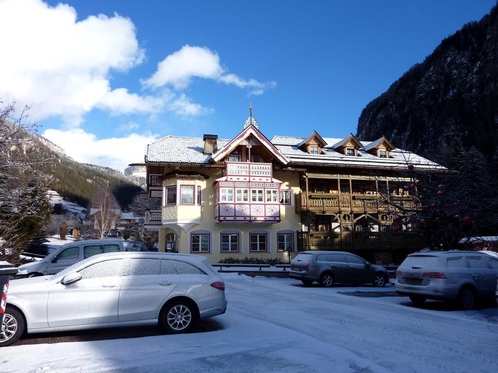 Appartamenti Majon Sotroi Campitello di Fassa Exteriér fotografie